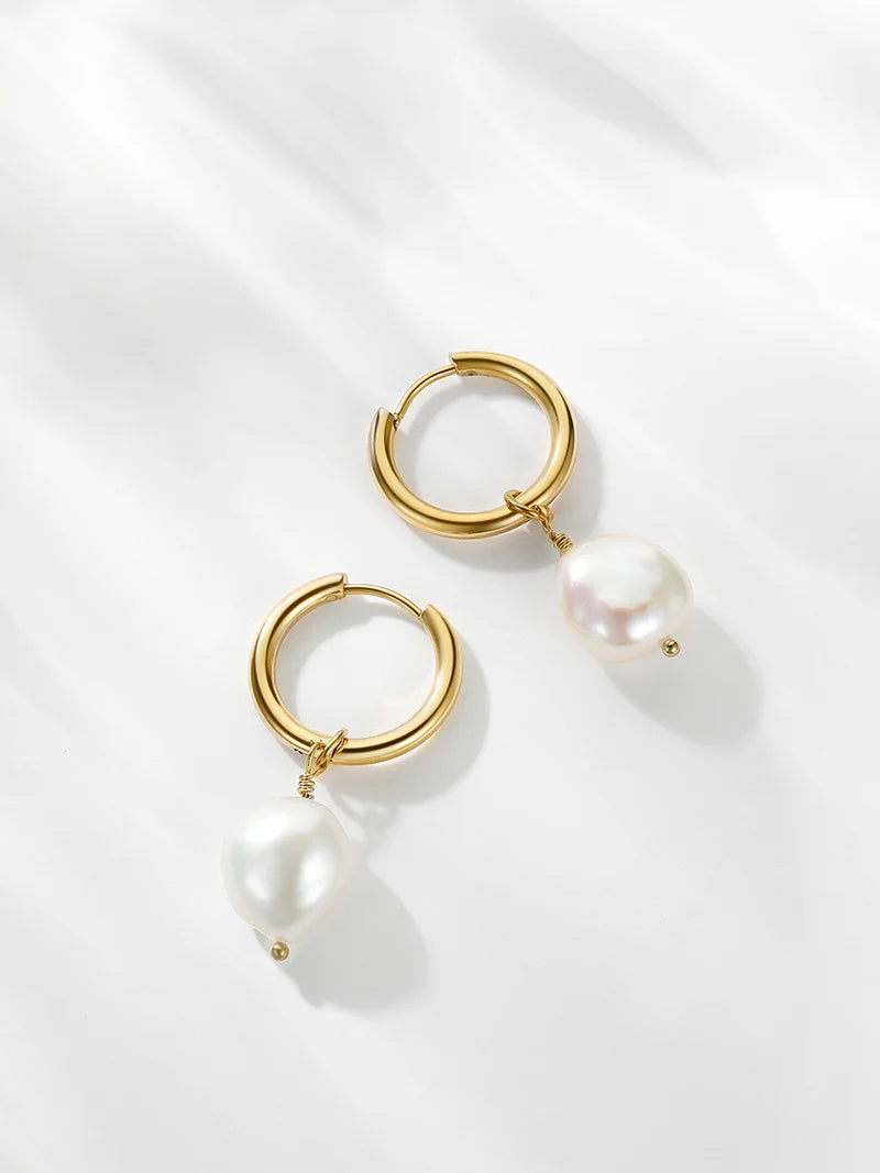 Chic Gold Hoop Earrings with Pearl